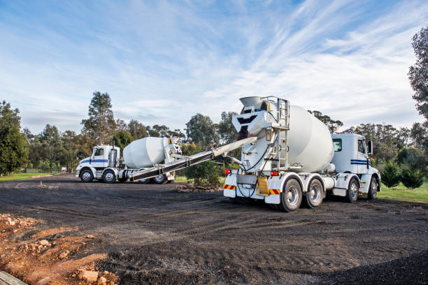 Best Custom Concrete Contractor  in Jasmine Estates, FL